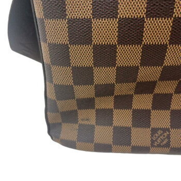 LOUIS VUITTON Damier Dorsoduro Shoulder Bag - Picture 4 of 10